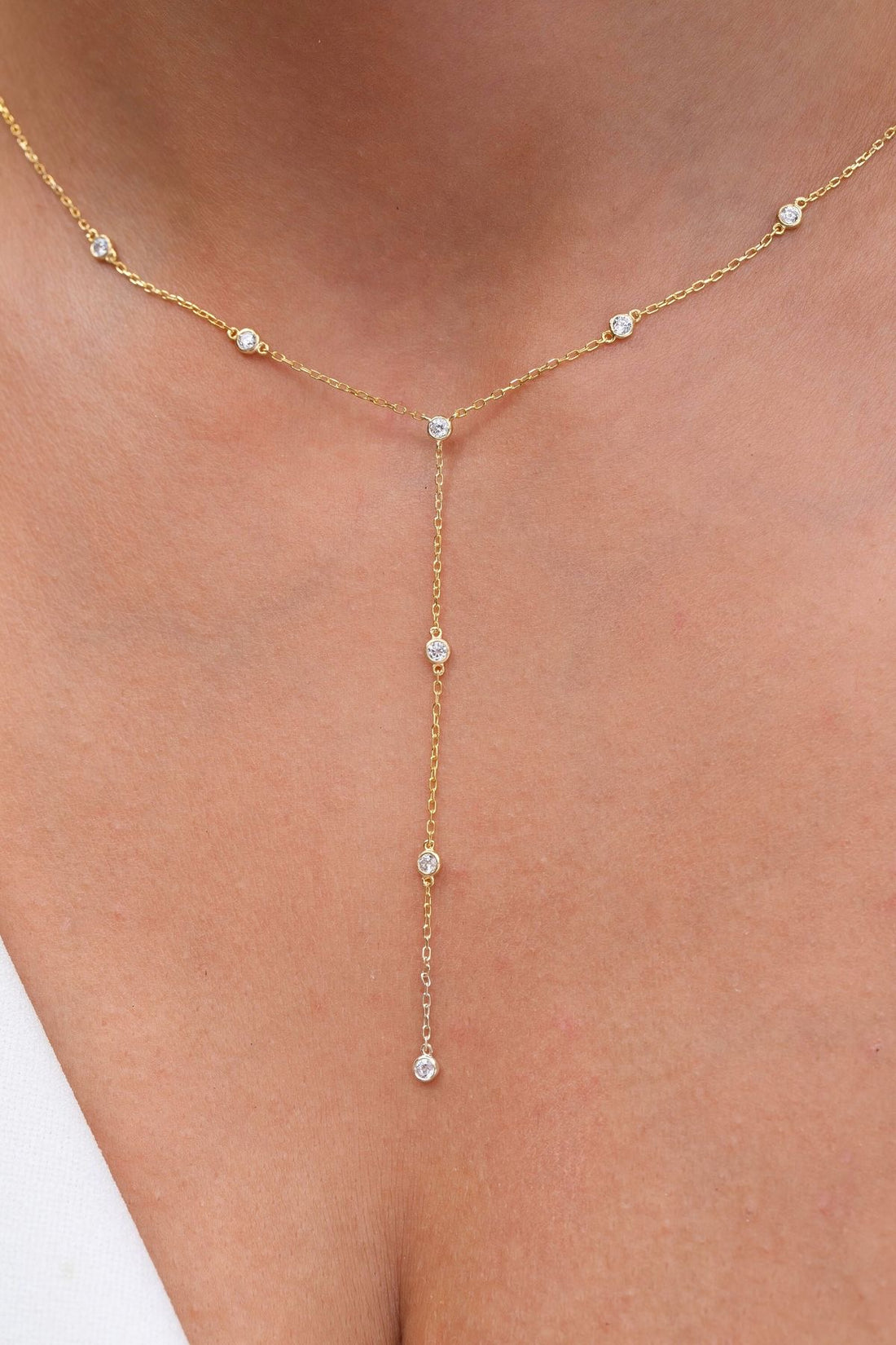 Bella Necklace - Moissanite Diamond