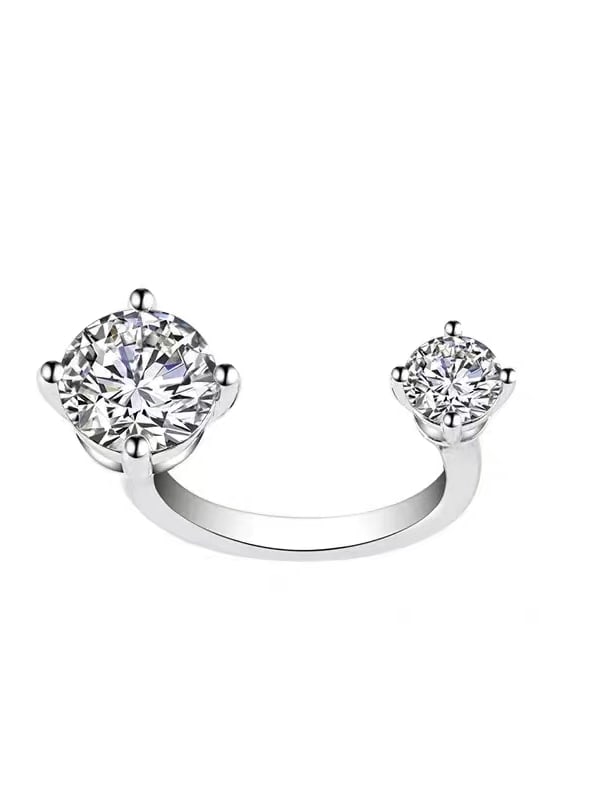 Loulou Ring - Moissanite Diamond